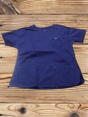 WOMEN'S MED COUTURE SCRUB SHIRT